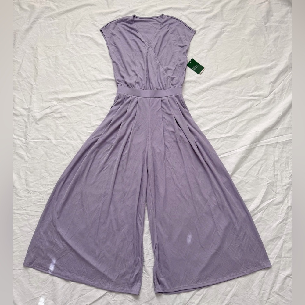 V Neck Short Sleeve Side Pocket Wide Leg Flowy Waffle Casual Jumpsuit | S Petite - Picture 11 of 16